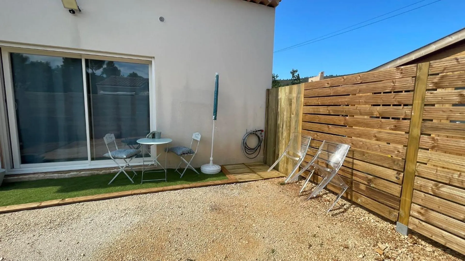 Apartment Studio Calme Avec Jardin Et Parking Prive La Ciotat